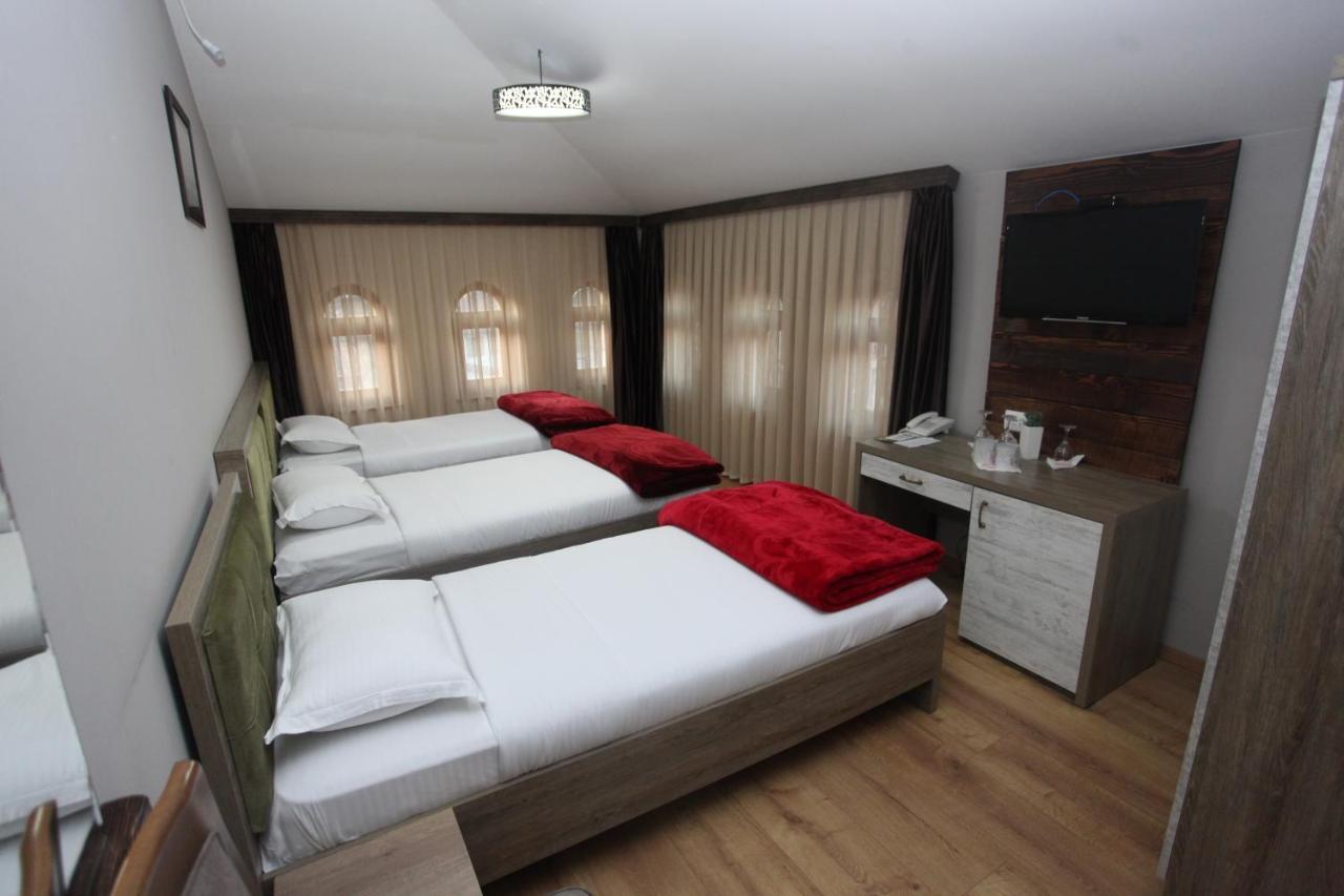 Hotel Happy Gjakova ภายนอก รูปภาพ