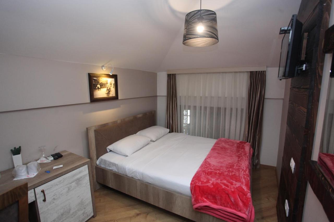 Hotel Happy Gjakova ภายนอก รูปภาพ