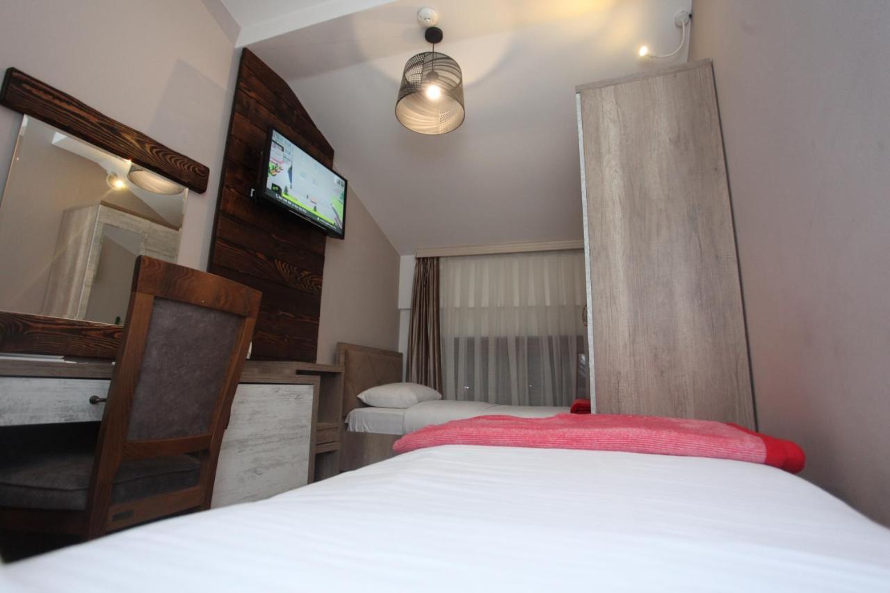 Hotel Happy Gjakova ภายนอก รูปภาพ