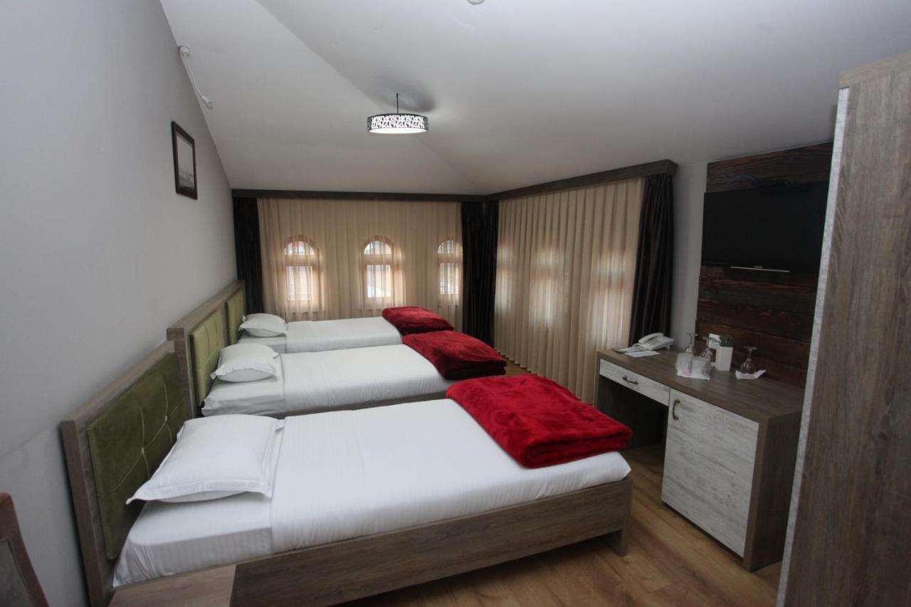 Hotel Happy Gjakova ภายนอก รูปภาพ
