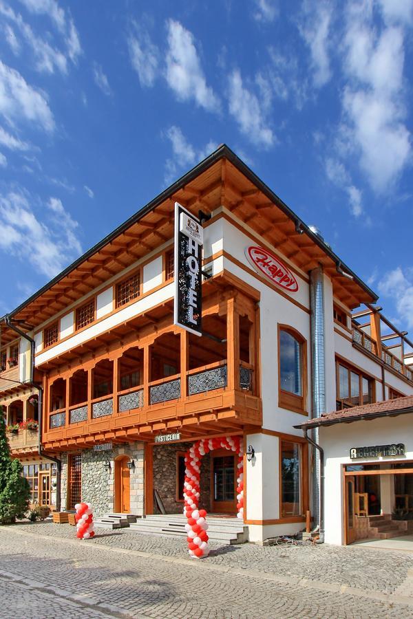 Hotel Happy Gjakova ภายนอก รูปภาพ
